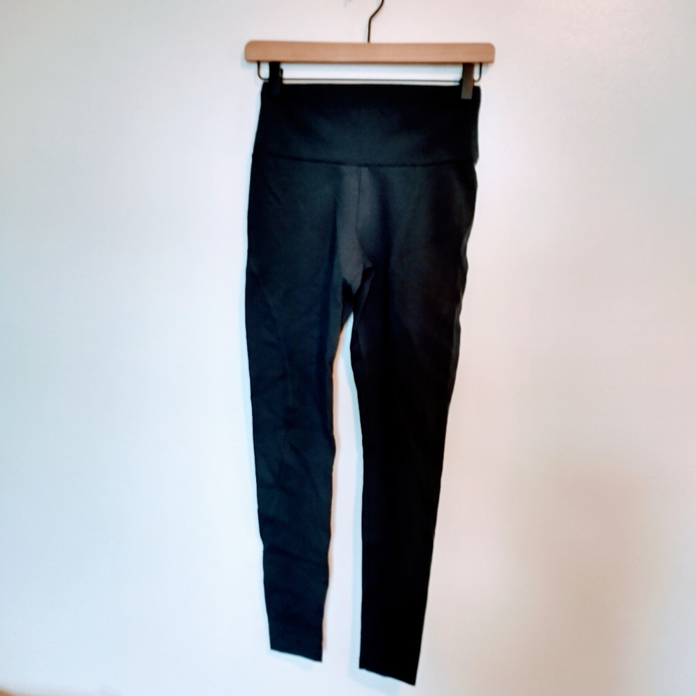 Banana Republic black leggings size extra small.